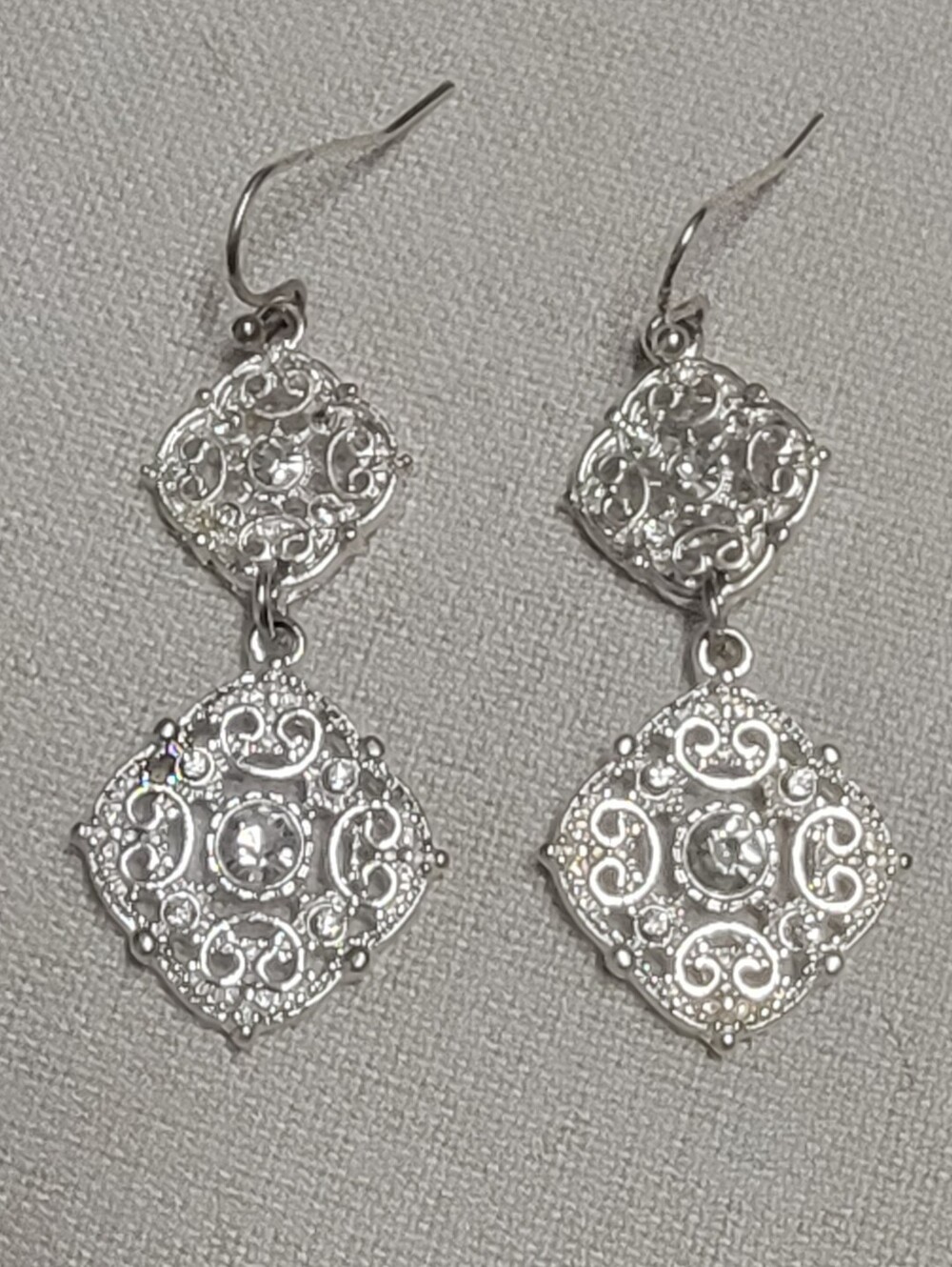 Elegant Silver Filigree Dangle Earrings - Silver